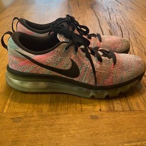 Ladies Nike Running Shoes size 7.5